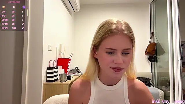 Snapshot of Slay_Swag chatting on February 16, 10:11 am Slay Swag online show from February 16, 10:11 am