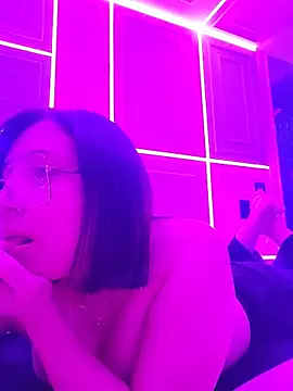 Snapshot of candyxtreox chatting on May 14, 6:04 pm candyxtreox online show from May 14, 6:04 pm