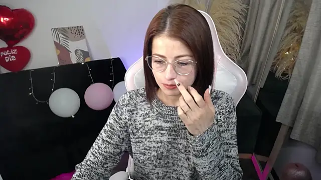 teylo80as online show from June 16, 12:19 pm