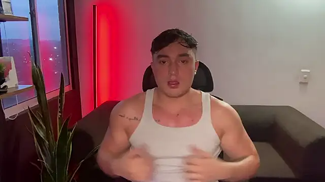 Robyn Rocki online show from February 15, 11:12 pm