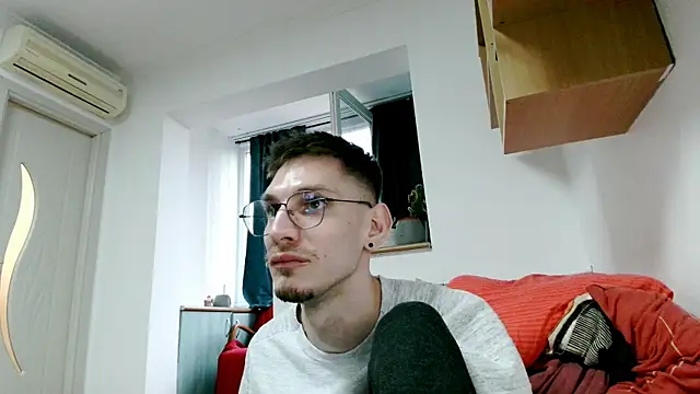 Snapshot of Crista-Elio chatting on February 21, 3:02 pm Crista-Elio online show from February 21, 3:02 pm