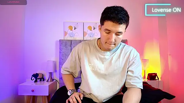 Snapshot of Alexander_Connor chatting on February 25, 7:34 pm Alexander Connor online show from February 25, 7:34 pm