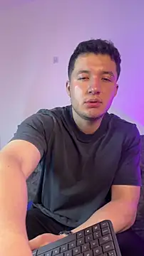 Snapshot of Alexander_Connor chatting on March 3, 12:11 pm Alexander Connor online show from March 3, 12:11 pm