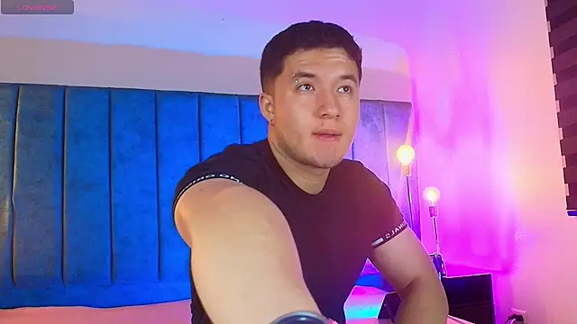 Alexander Connor online show from March 26, 12:00 pm