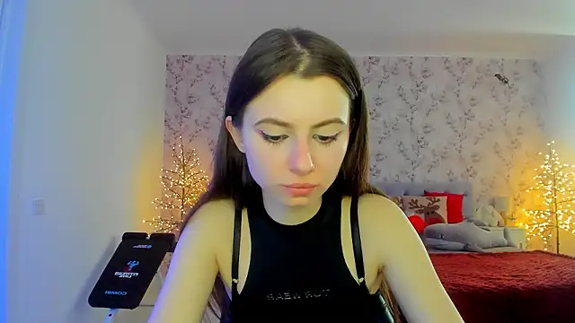 Snapshot of Hot_Molly5 chatting on February 19, 11:50 am Hot Molly5 online show from February 19, 11:50 am