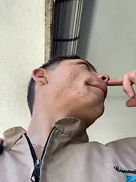 santiObrero online show from January 17, 3:50 pm