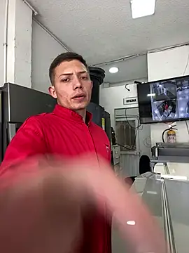 santiObrero online show from March 7, 4:37 pm