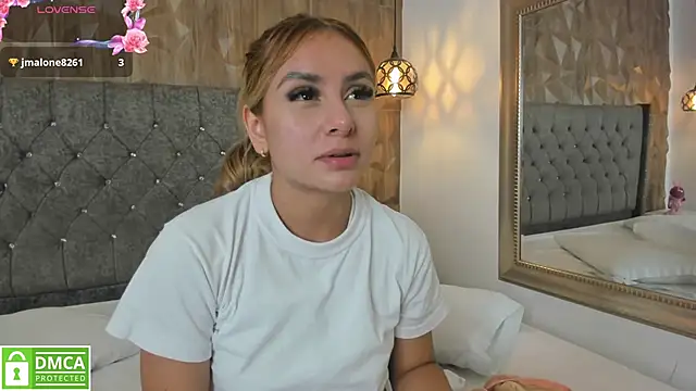 Snapshot of Zamahara_Rodriguez chatting on June 3, 8:03 pm Zamahara Rodriguez online show from June 3, 8:03 pm