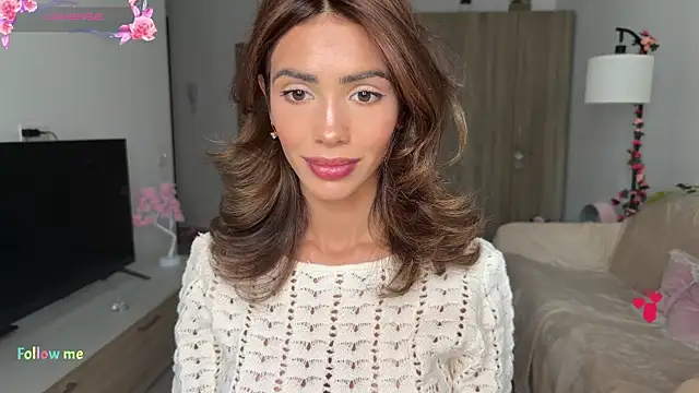 Snapshot of AyanaLys chatting on May 25, 1:50 pm AyanaLys online show from May 25, 1:50 pm