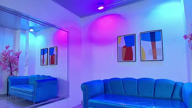 Snapshot of Zoe_swan chatting on March 3, 11:27 am Zoe swan online show from March 3, 11:27 am