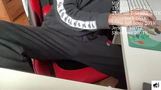 lukee000 online show from February 2, 1:21 pm