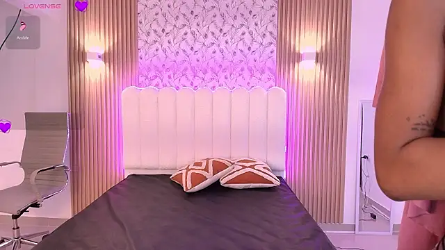 Amira Alzahra online show from March 9, 5:11 am