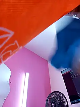 Snapshot of mitzukywinteer chatting on February 7, 7:39 pm mitzukywinteer online show from February 7, 7:39 pm