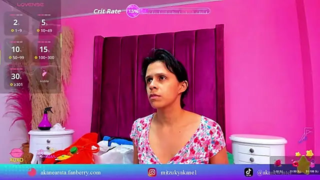 Snapshot of mitzukywinteer chatting on July 17, 8:14 pm mitzukywinteer online show from July 17, 8:14 pm