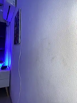 Auri   online show from February 3, 7:41 pm