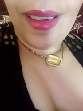 Snapshot of Naughty-Yousra chatting on May 16, 8:44 am Naughty-Yousra online show from May 16, 8:44 am
