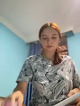 Snapshot of Carithooo chatting on February 21, 10:44 pm Carithooo online show from February 21, 10:44 pm