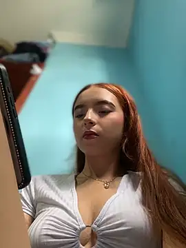 Snapshot of Carithooo chatting on February 22, 8:40 pm Carithooo online show from February 22, 8:40 pm