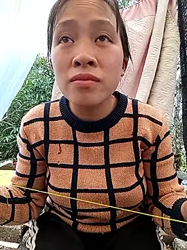 Snapshot of Hari-saka chatting on February 23, 9:28 am Hari-saka online show from February 23, 9:28 am