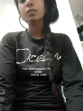 Cute-Natashaa online show from March 8, 3:54 am