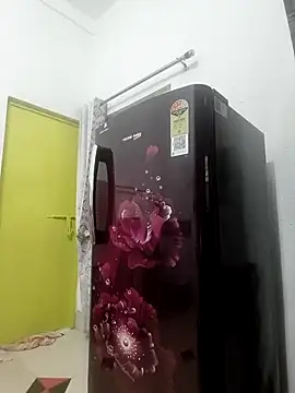 Hot-Tinaa online show from February 25, 1:37 am