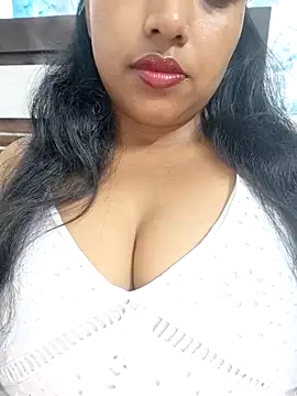 Hot-Tinaa online show from March 31, 1:07 am