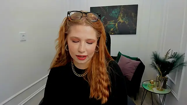 Snapshot of SweetDaylight chatting on May 3, 7:20 pm SweetDaylight online show from May 3, 7:20 pm