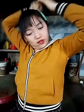 lia-coy online show from February 20, 3:36 am