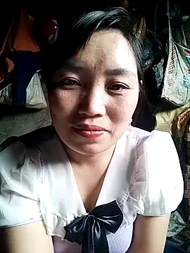 lia-coy online show from February 26, 9:08 am