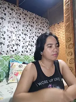 Snapshot of LoveSammantha24xxx chatting on July 5, 6:37 pm LoveSammantha24xxx online show from July 5, 6:37 pm