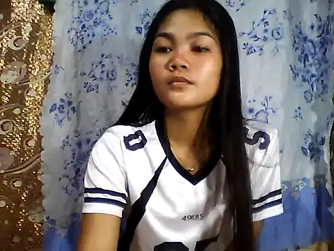 Snapshot of PinaySkinnyJust18 chatting on February 2, 10:41 pm PinaySkinnyJust18 online show from February 2, 10:41 pm