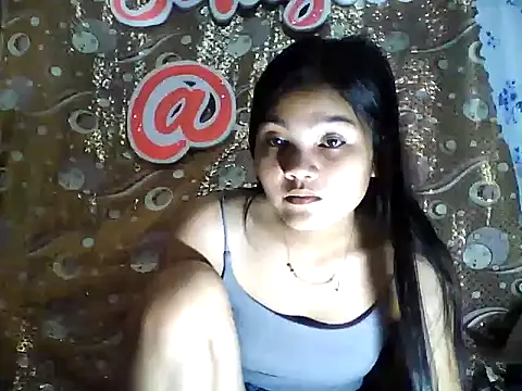 Snapshot of PinaySkinnyJust18 chatting on February 13, 10:17 pm PinaySkinnyJust18 online show from February 13, 10:17 pm