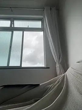 peuba12 online show from March 3, 12:33 pm