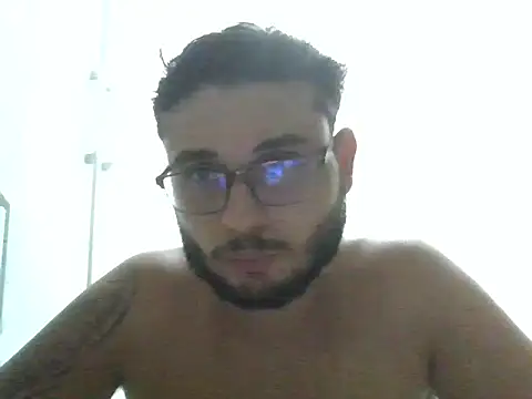 peuba12 online show from March 11, 12:05 am