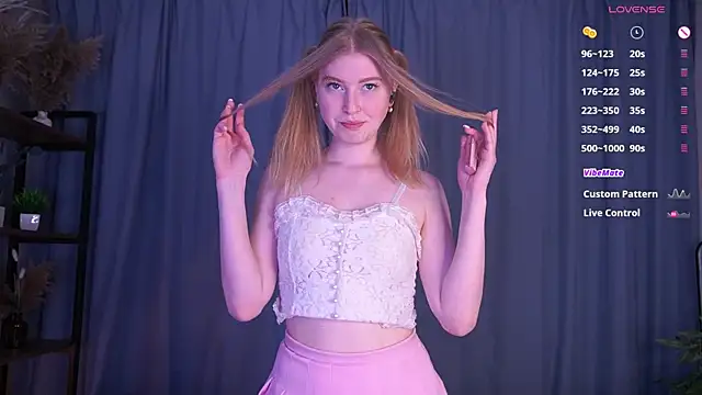 LanaRoxxy online show from April 4, 12:24 pm