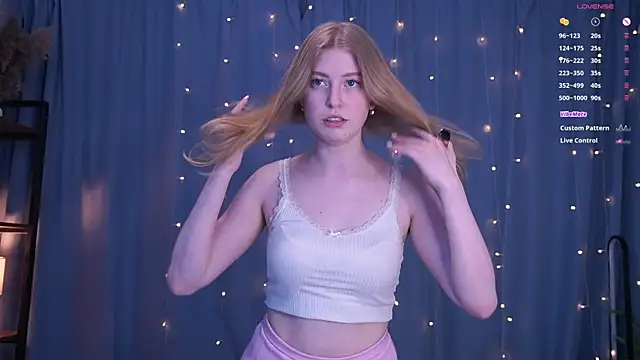 LanaRoxxy online show from April 16, 12:50 pm