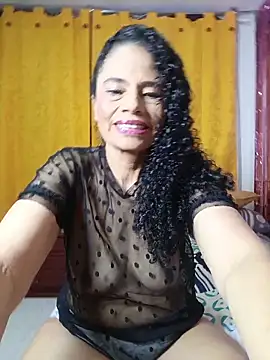 Snapshot of auroracandelax chatting on May 26, 12:17 am auroracandelax online show from May 26, 12:17 am