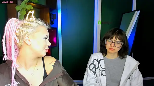 Snapshot of alexa_bonni chatting on April 24, 6:16 am alexa bonni online show from April 24, 6:16 am