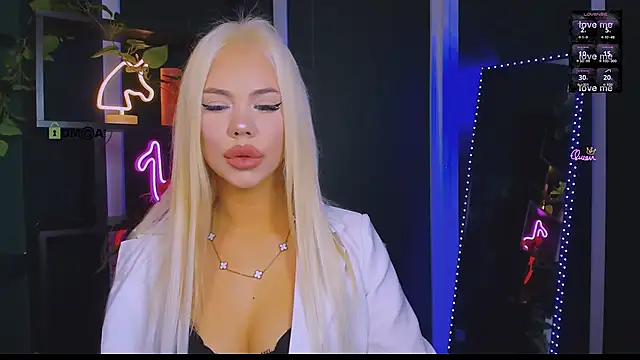 Snapshot of alexa_bonni chatting on May 21, 7:10 pm alexa bonni online show from May 21, 7:10 pm