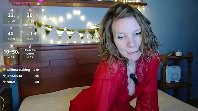 Daisy Lovely online show from March 13, 4:19 am