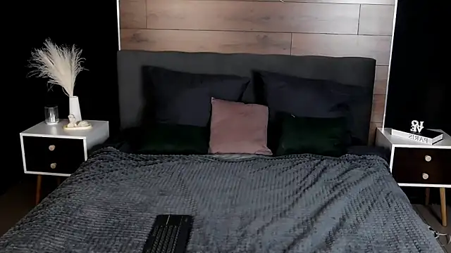 Snapshot of TylerGibson chatting on February 24, 3:48 am TylerGibson online show from February 24, 3:48 am