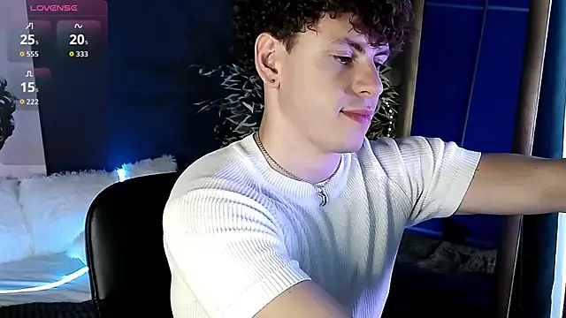 TylerGibson online show from June 18, 2:54 pm