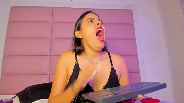 Catalinna 03 online show from March 25, 12:55 pm