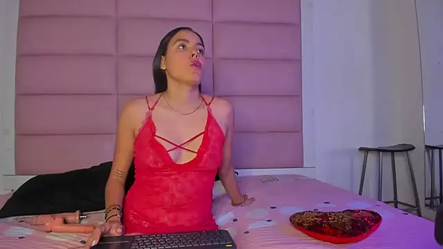 Catalinna 03 online show from March 30, 1:01 pm