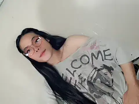 Urhotfucking veronica1 online show from April 3, 11:52 am