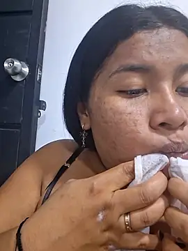 Sweet-Dirty-Storm online show from April 11, 3:44 am