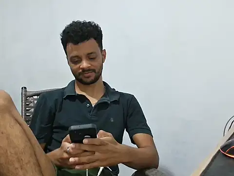 Snapshot of Eton- chatting on February 10, 9:08 pm Eton- online show from February 10, 9:08 pm
