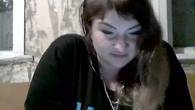 Snapshot of AllinaKis chatting on June 26, 6:23 pm AllinaKis online show from June 26, 6:23 pm
