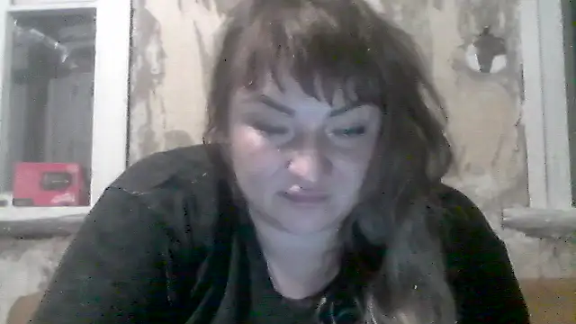 Snapshot of AllinaKis chatting on July 20, 6:54 pm AllinaKis online show from July 20, 6:54 pm