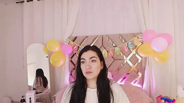 KathiaJenner online show from March 31, 11:10 am